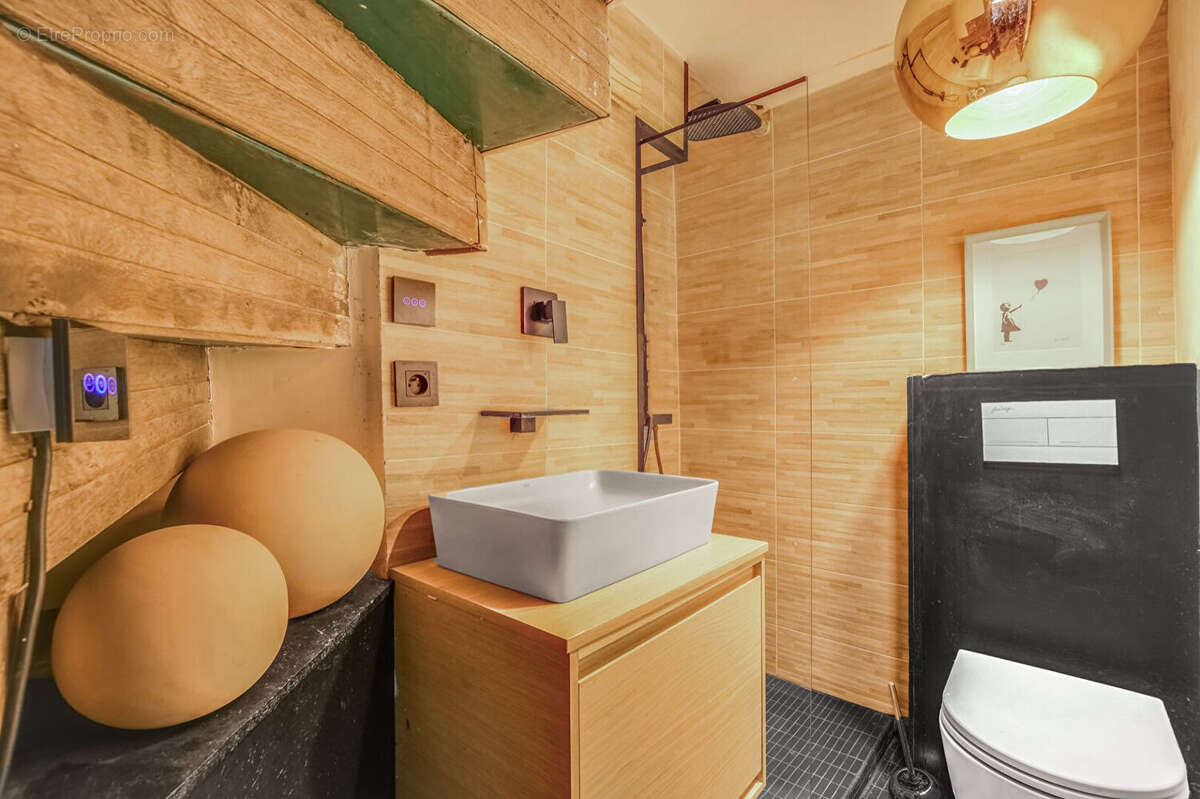 Appartement à LES LILAS