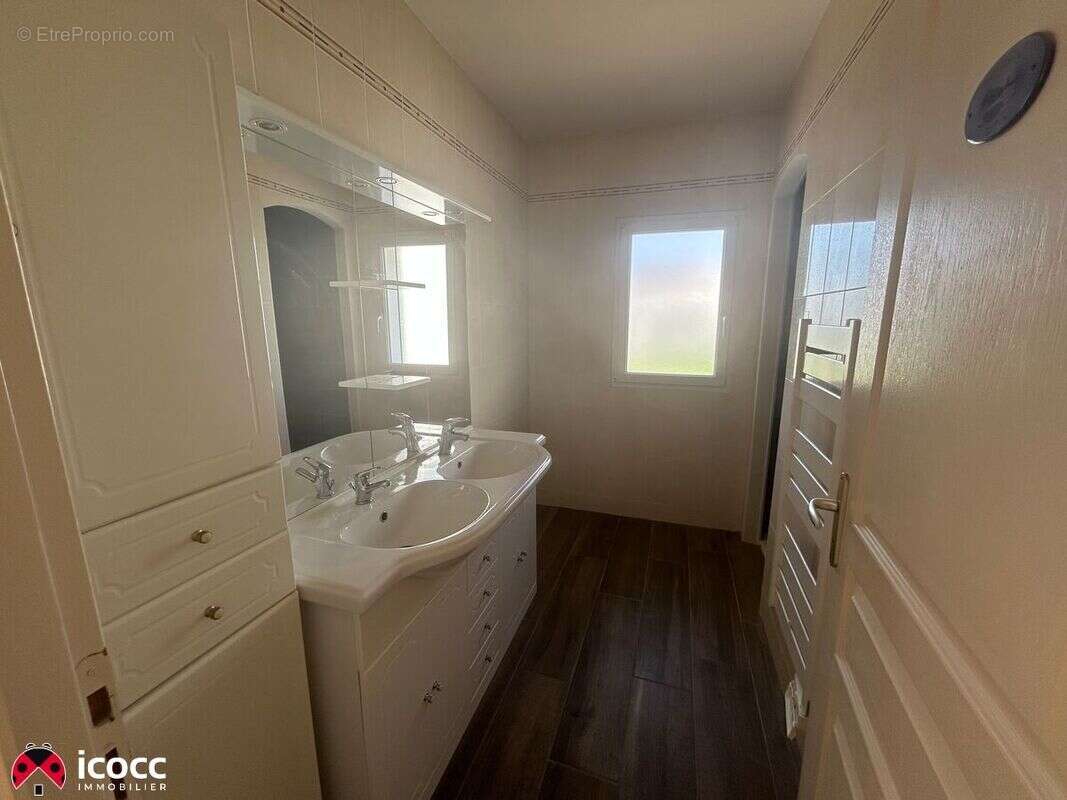 Maison à SAINT-MICHEL-EN-L'HERM