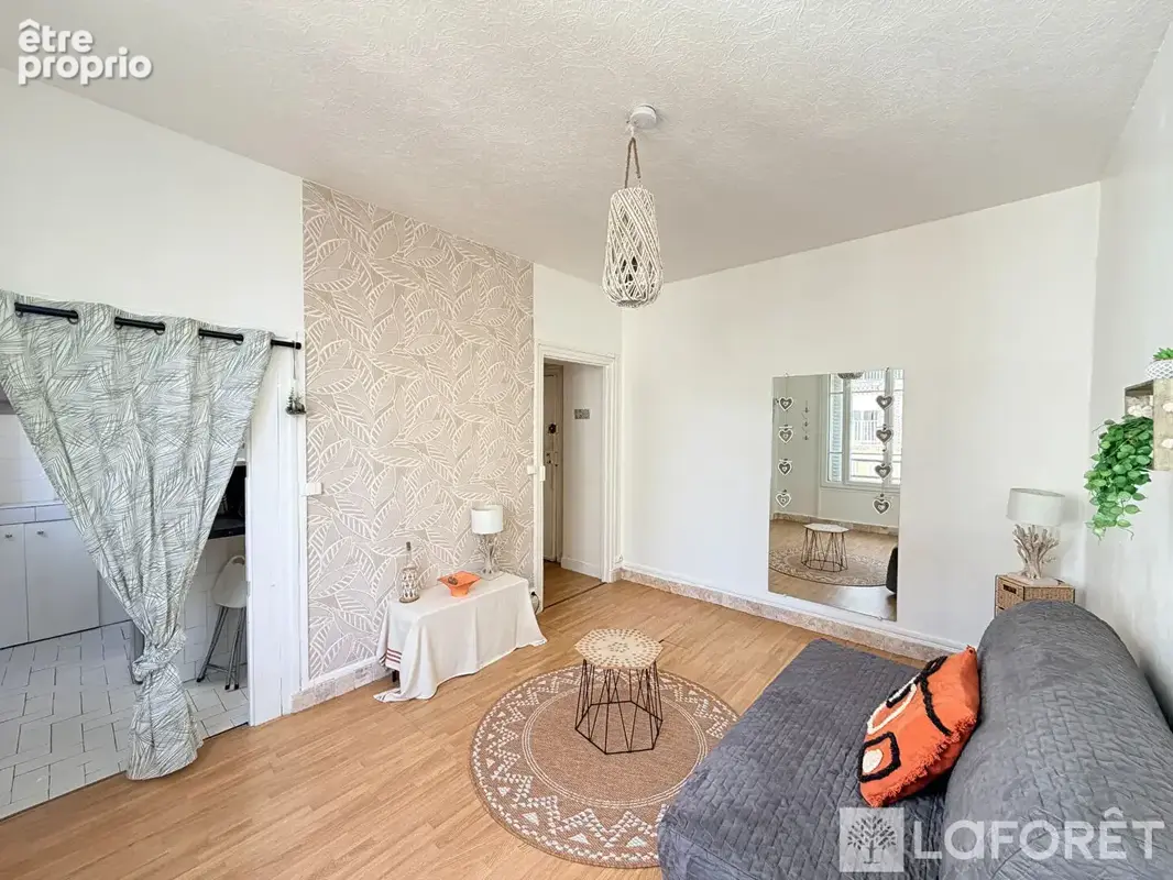 Studio 22m² - gare bécon - photo 2