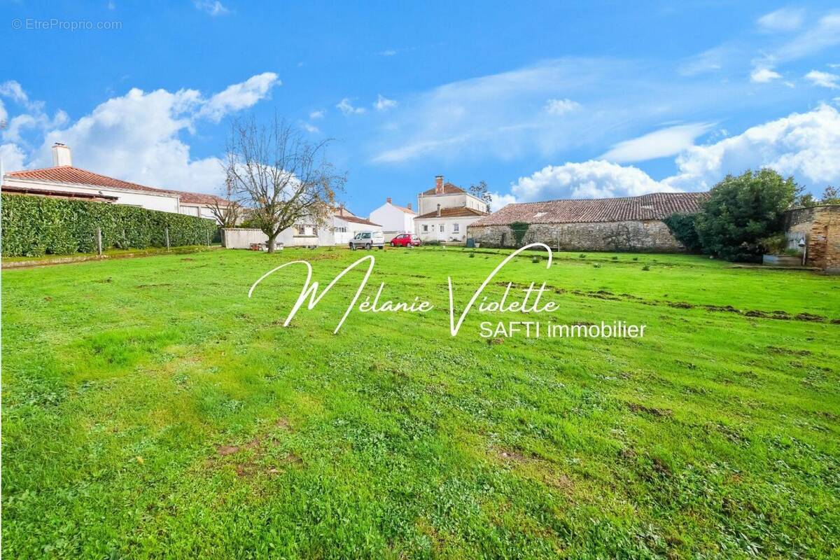 Photo 1 - Maison à MAREUIL-SUR-LAY-DISSAIS