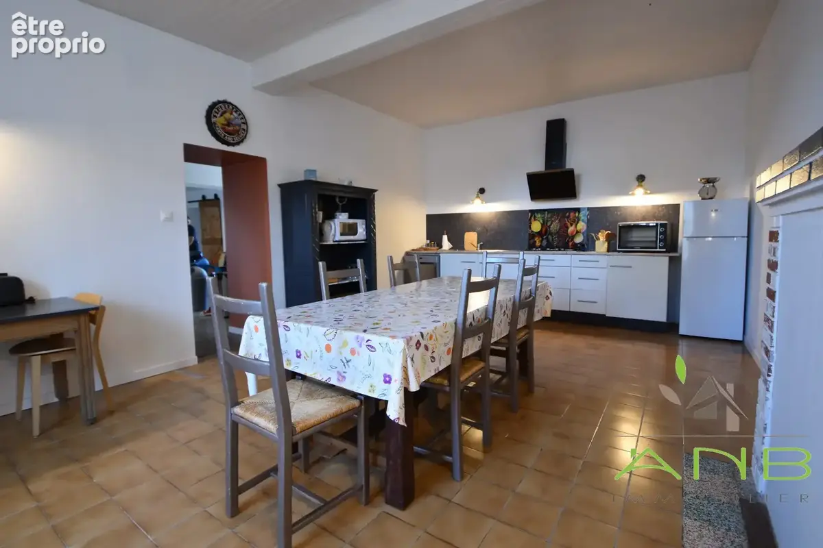 Maison 4 pièces 142 m² à vendre à Roussines (16310) - photo 8
