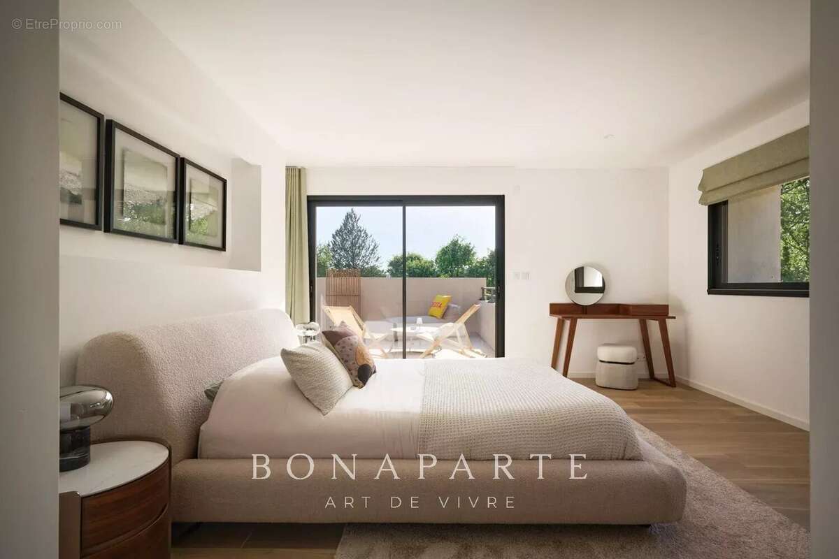Maison à TOURRETTES