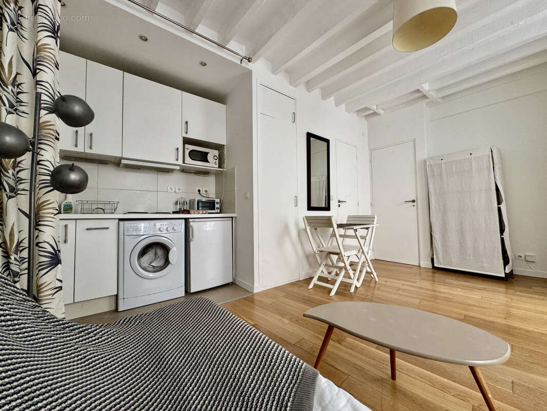 Appartement à PARIS-6E