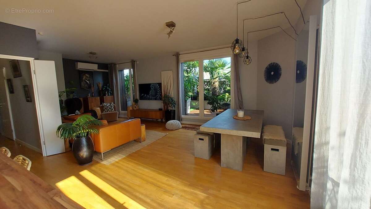 Appartement à VERSAILLES