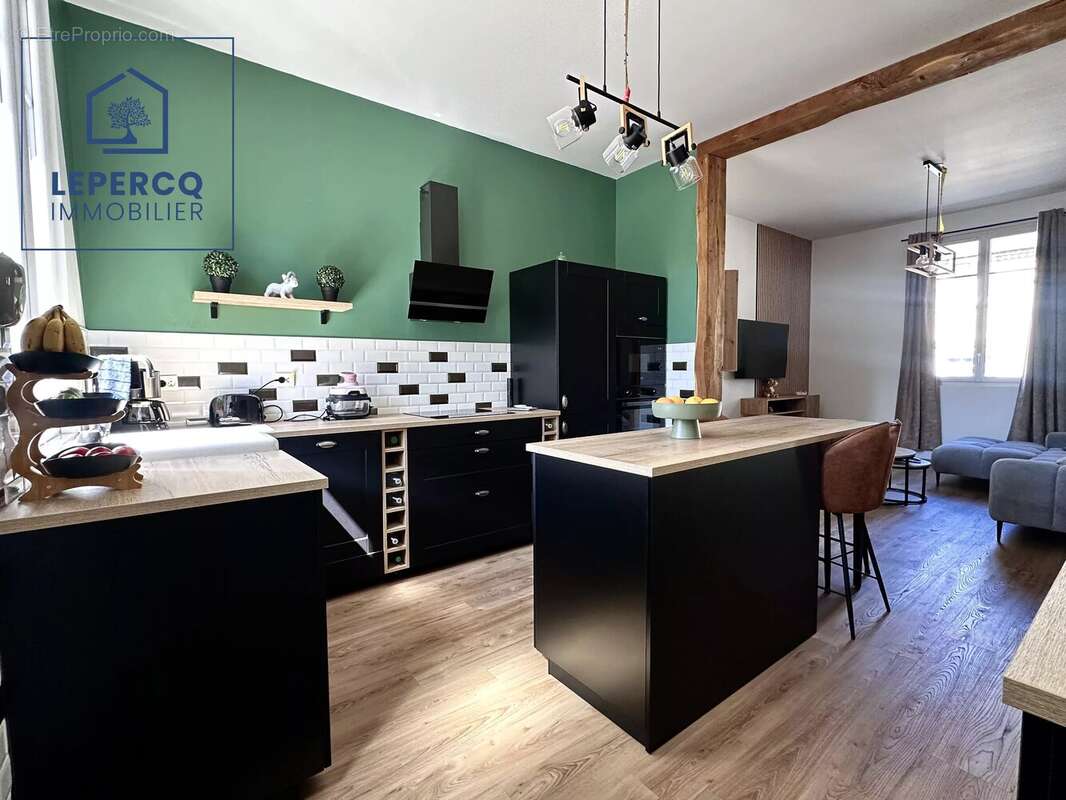 Maison 6 pièces 120 m² - photo 2