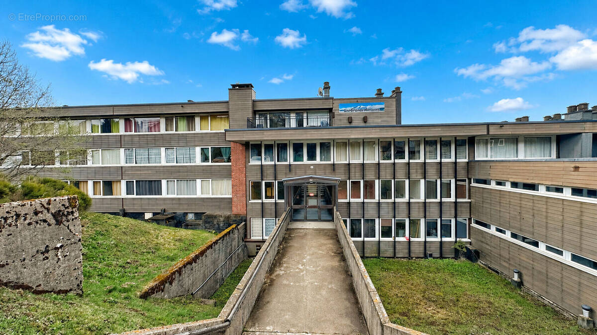 Appartement à BESSE-ET-SAINT-ANASTAISE
