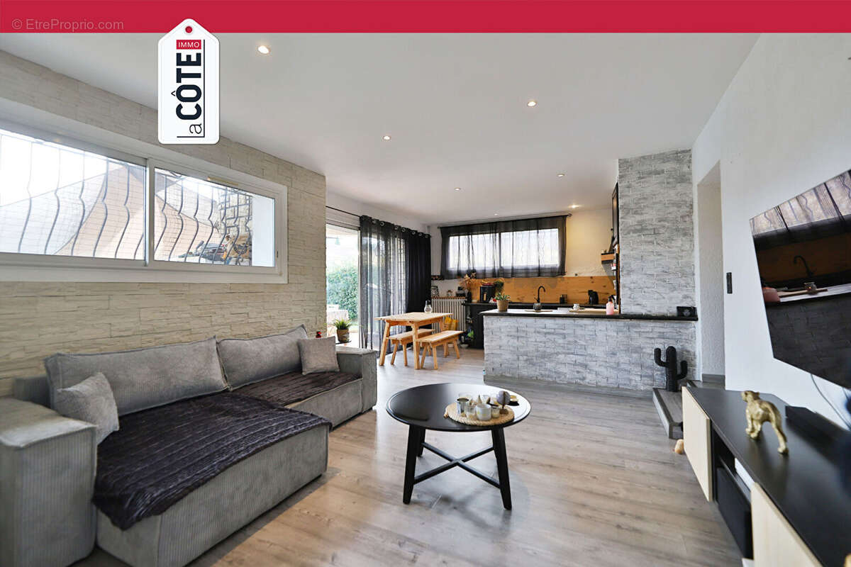 Maison à CHATEAUNEUF-LES-MARTIGUES