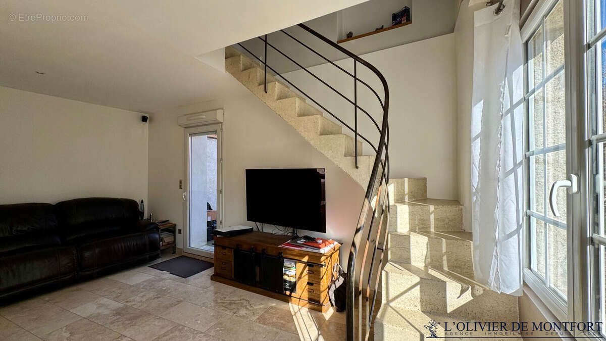 Maison à GARANCIERES