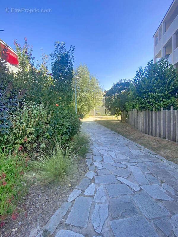 MONTÉVRAIN - ÉCO-QUARTIER :  Appartement 4 pièces de72 m² - photo 2