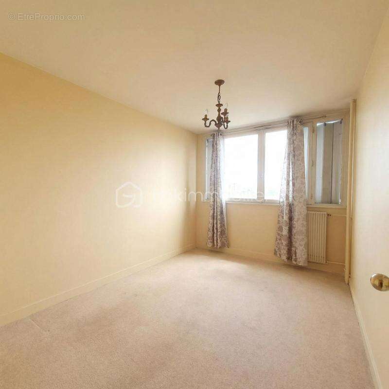 Appartement à BOISSY-SAINT-LEGER