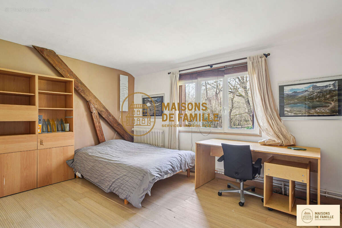 Maison à LA CELLE-SAINT-CLOUD