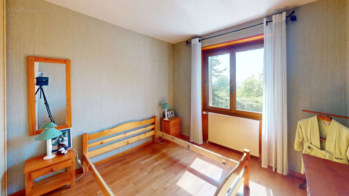 Maison à COURSON-LES-CARRIERES
