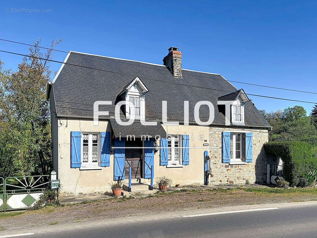 Maison à TESSY-SUR-VIRE