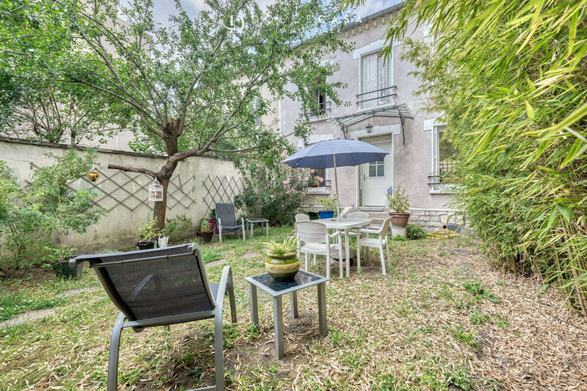 Maison à LE PERREUX-SUR-MARNE