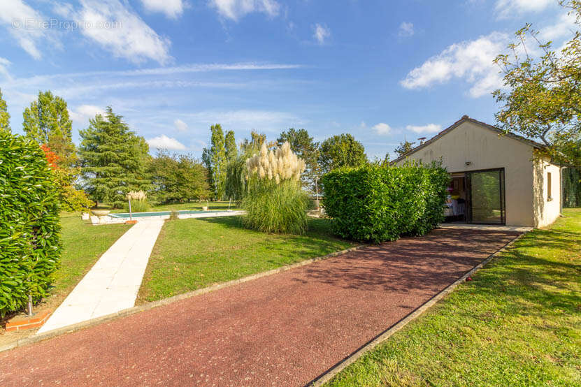 Maison à DAMPIERRE-EN-GRACAY