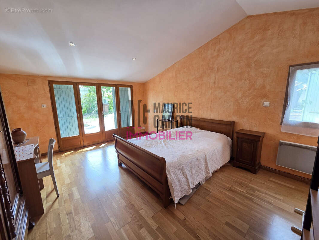 Maison 140 m² à Le Thor  - photo 9