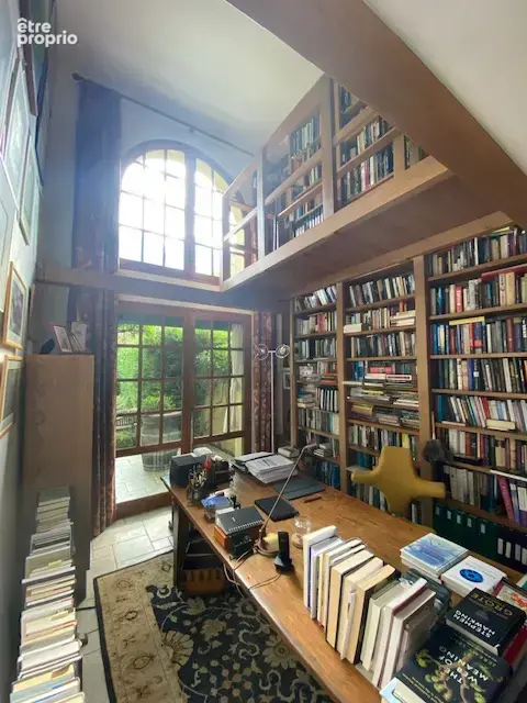 Dans un Domaine fortifiée médiéval, maison en pierres avec 249m2 habitables avec jardin privatif et paysagé - photo 28