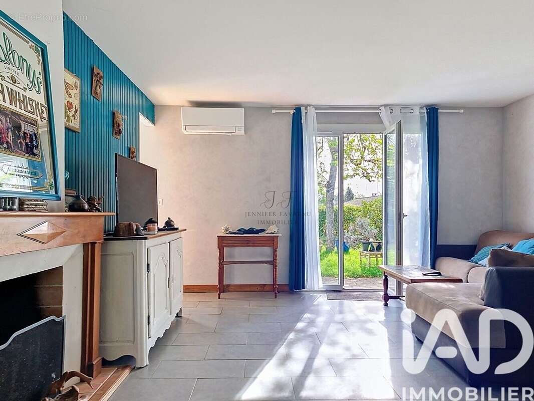 Photo 3 - Maison à TRESSES