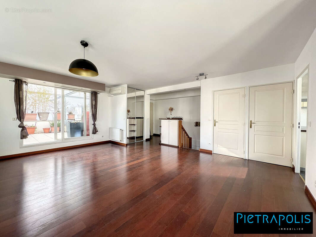 Appartement à LYON-8E