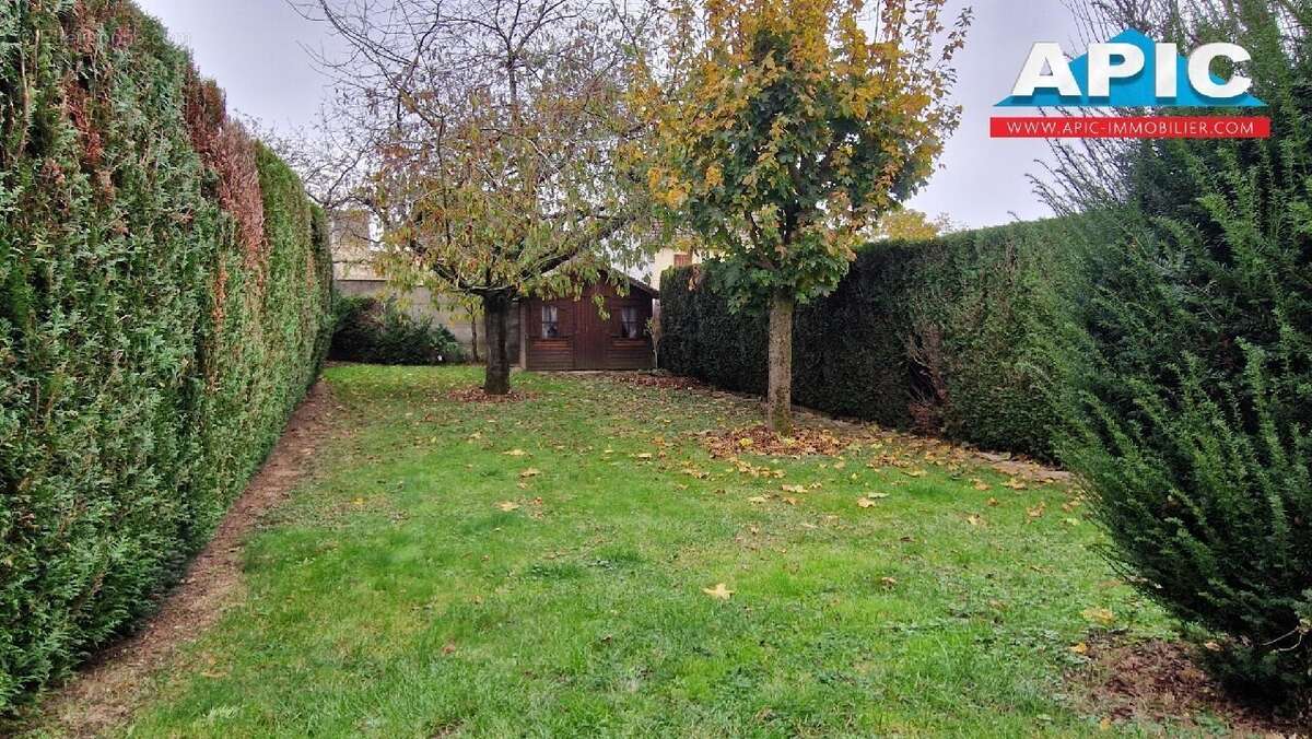 Maison à LE THILLAY