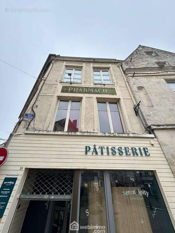 Dans un immeuble de charme au c½ur de la cité médiévale