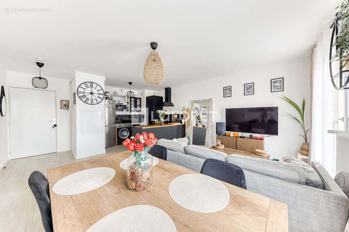 Appartement à VEMARS