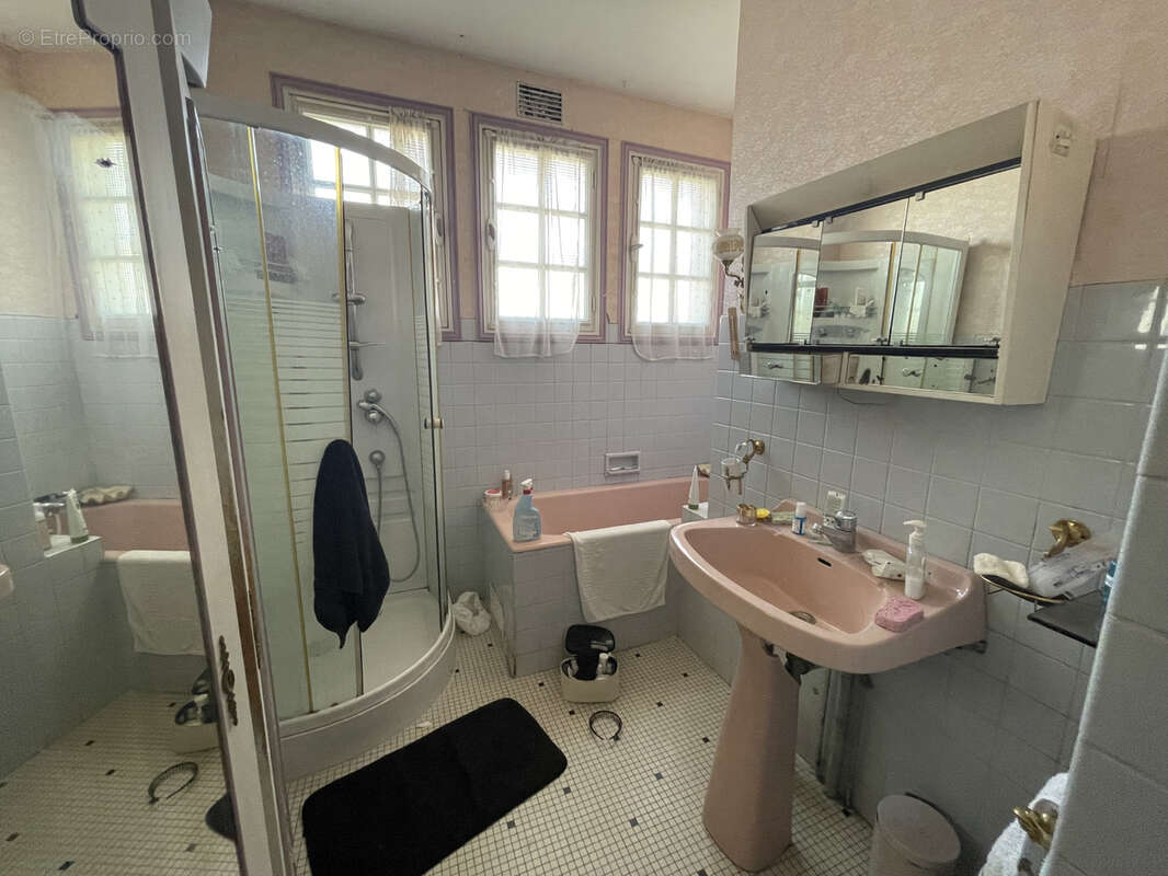 Maison à L&#039;ISLE-D&#039;ESPAGNAC