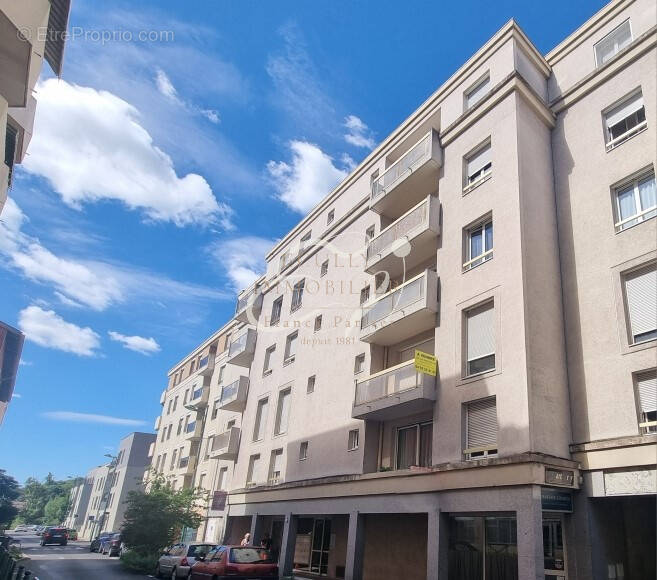 Appartement à FONTAINES-SUR-SAONE