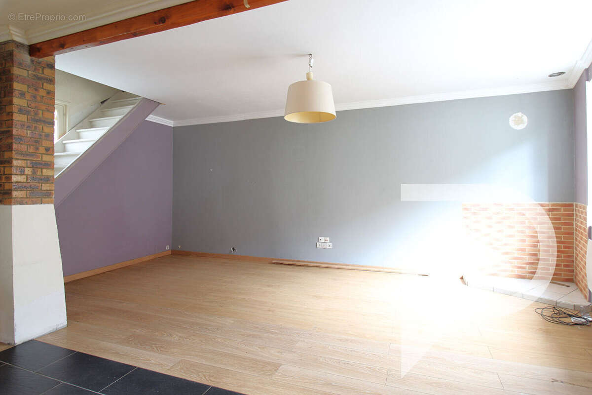 Maison à SAINT-MARTIN-LONGUEAU