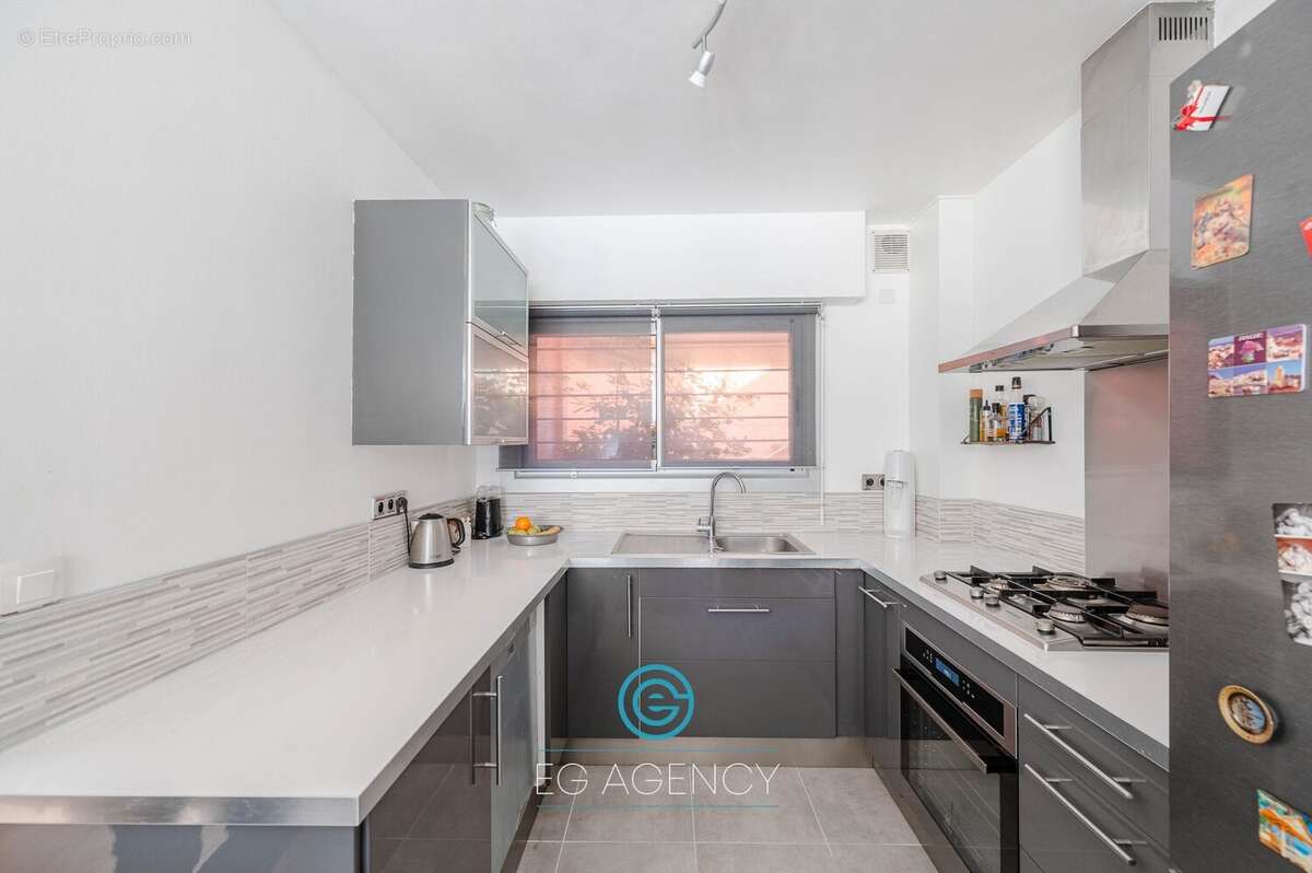 Appartement à MARSEILLE-9E
