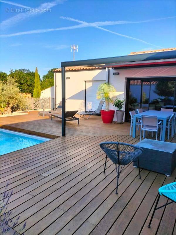 Maison à SAINT-JEAN-DE-LIVERSAY