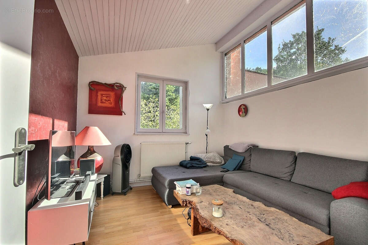 Maison à BELLEGARDE-EN-FOREZ