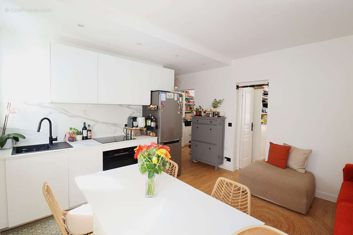 Appartement à PARIS-15E