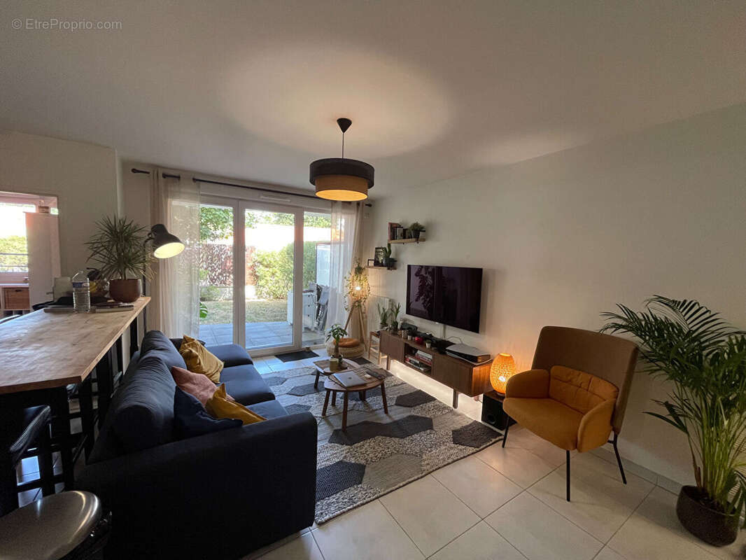 Appartement à SAINT-SEBASTIEN-SUR-LOIRE