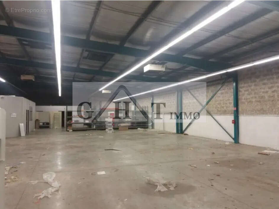 Commerce à MONTGERON