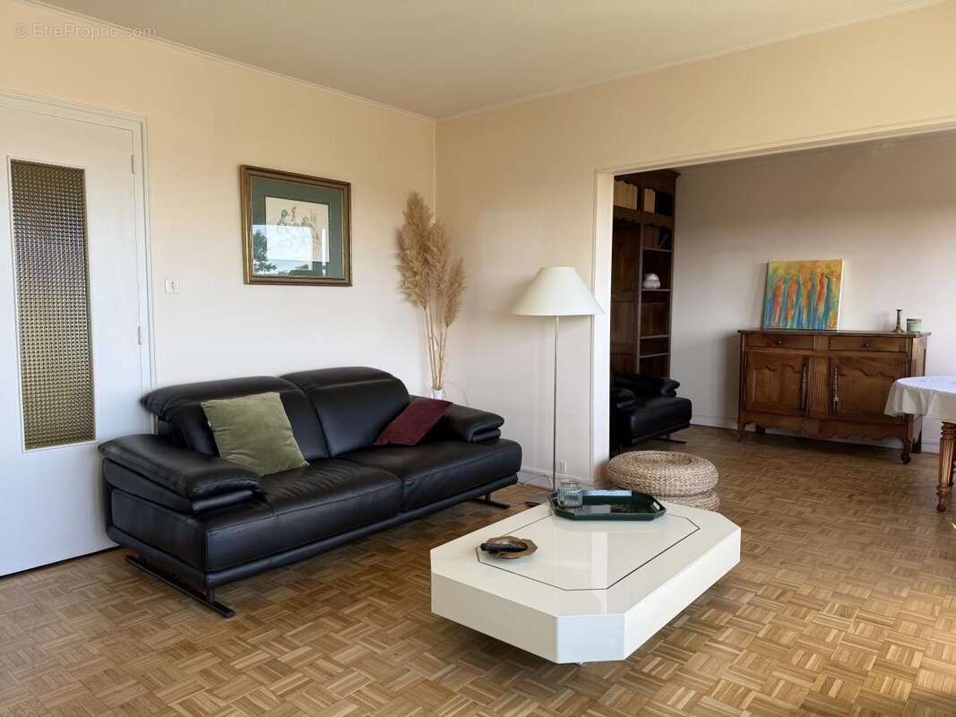 Appartement 88 m² à Cholet  - photo 3
