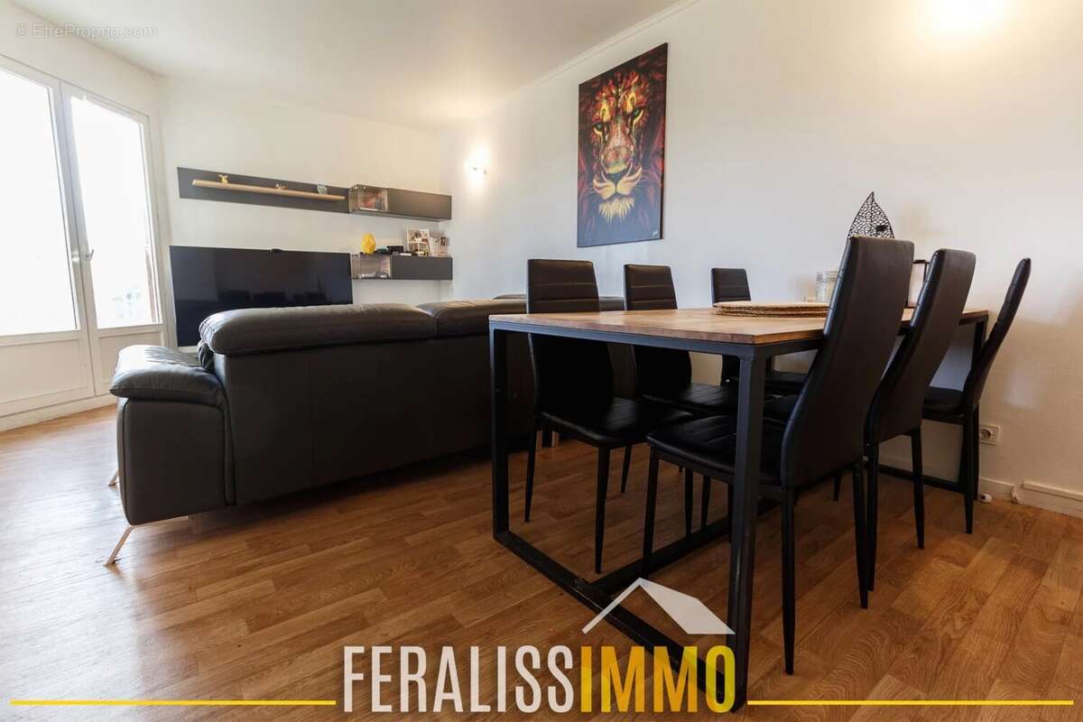 Maison à JOUY-LE-MOUTIER