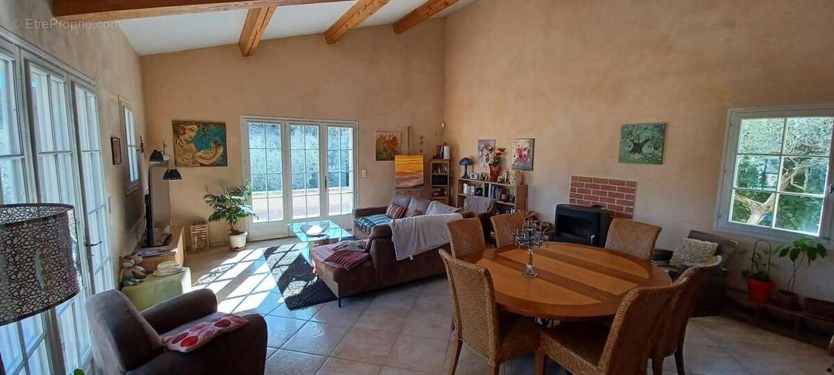 Maison à BUIS-LES-BARONNIES