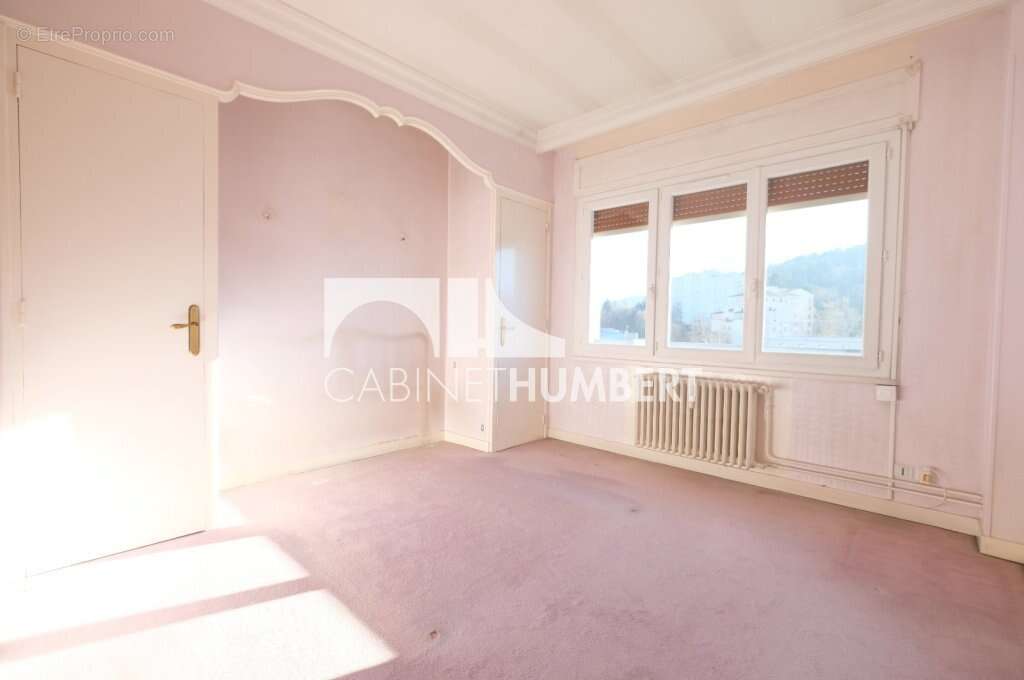 Appartement à SAINT-ETIENNE