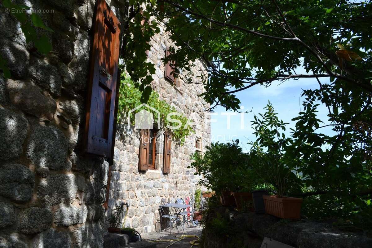 Photo 5 - Autre à LES VANS