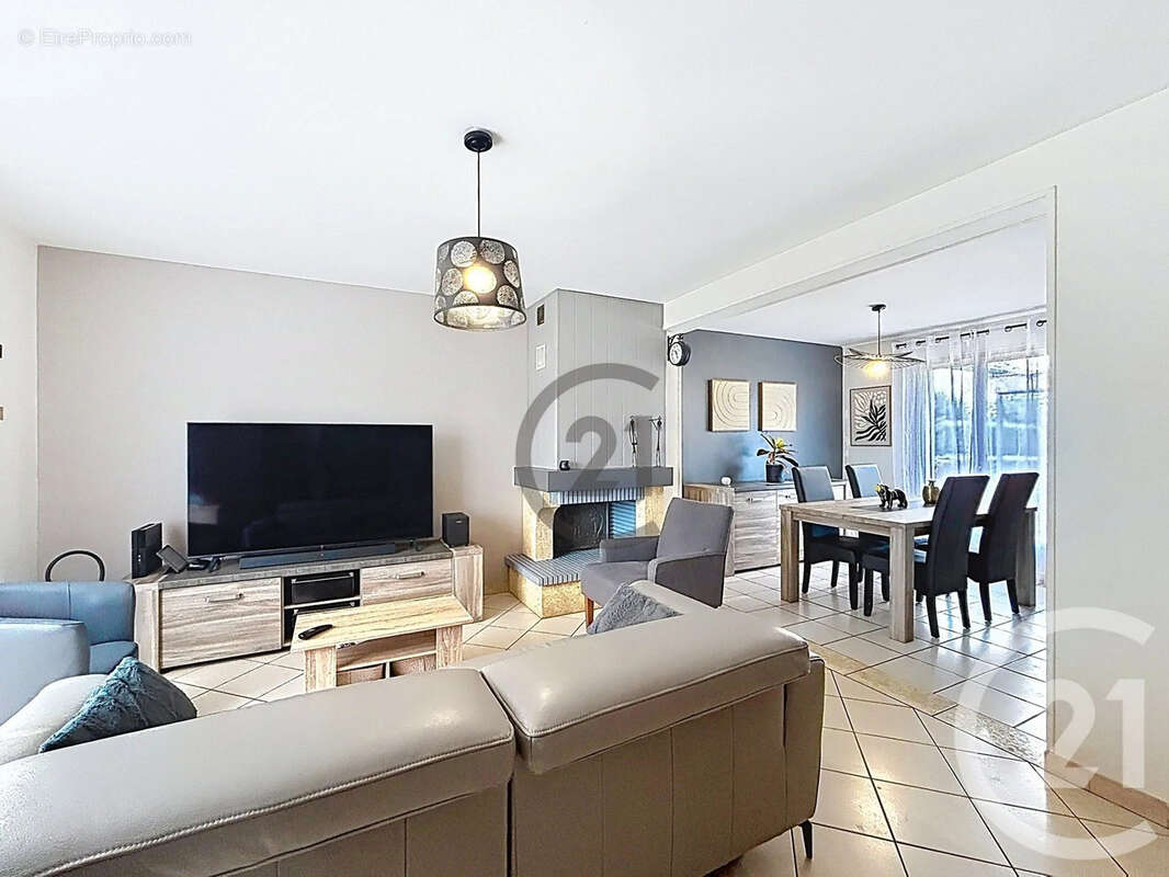 Maison 97 m² à Rouilly  - photo 2
