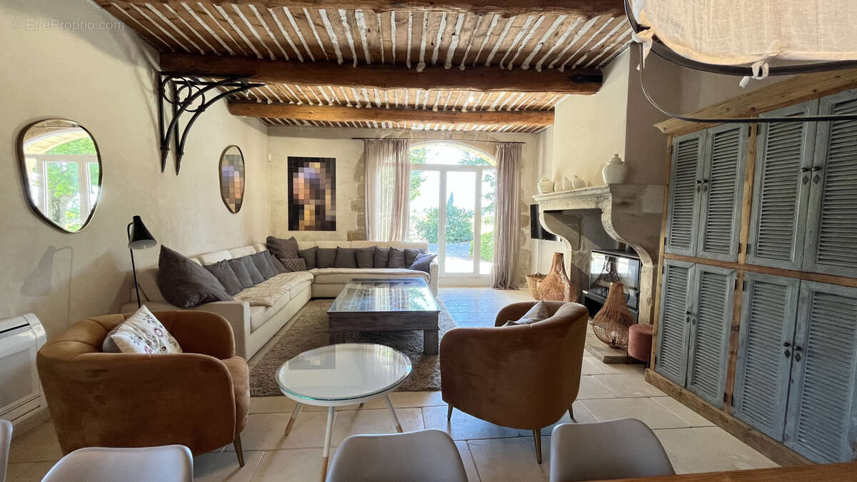 Maison à RASTEAU