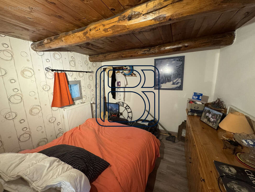 Maison à MEDEYROLLES