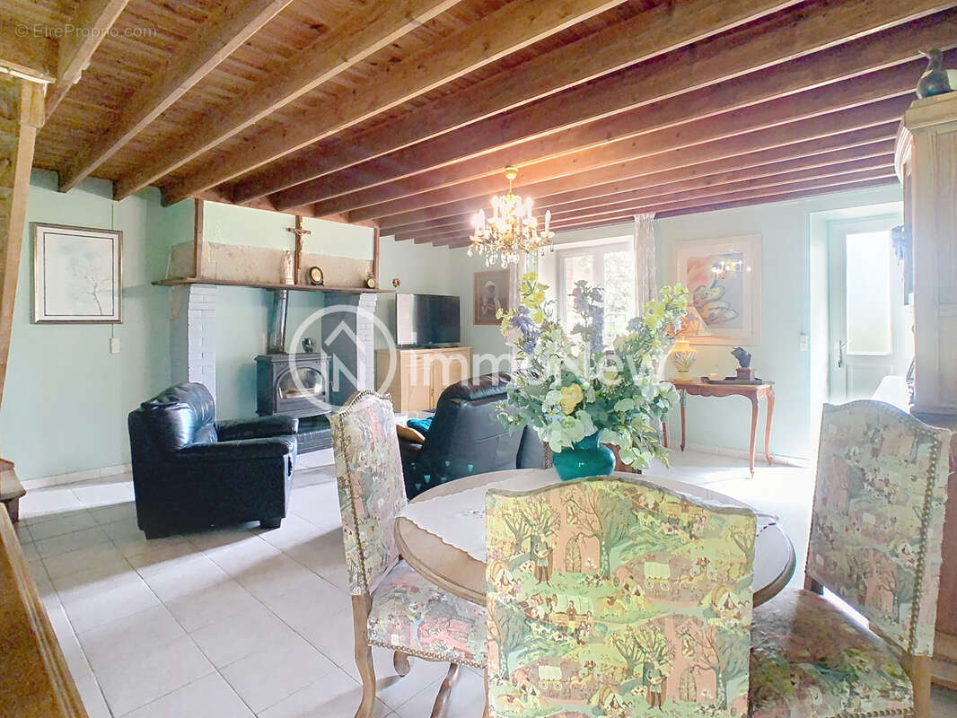 Maison à LE CHEFRESNE