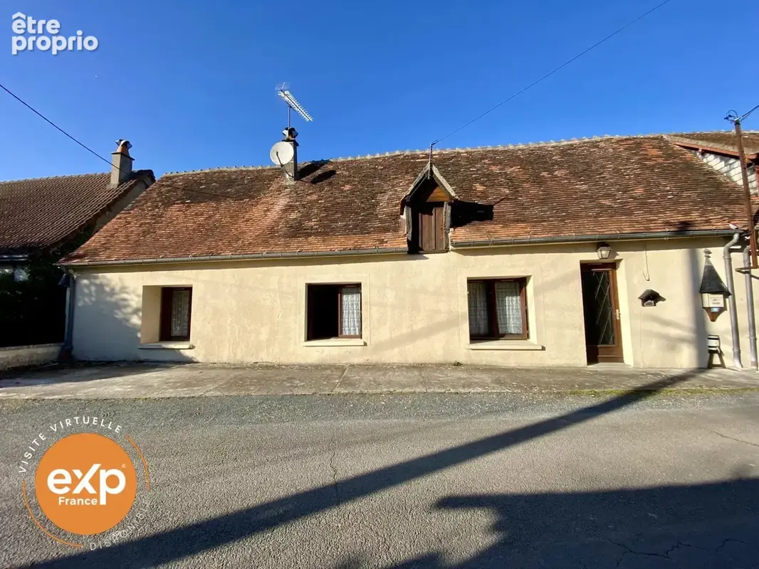 Maison à SAINT-FLOVIER