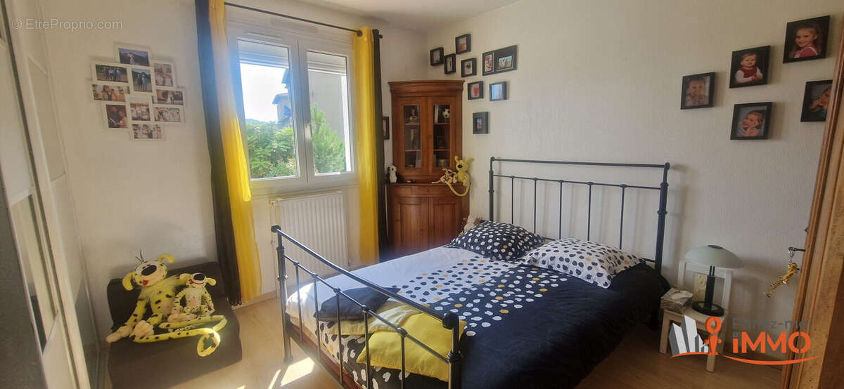 Maison à GENILAC