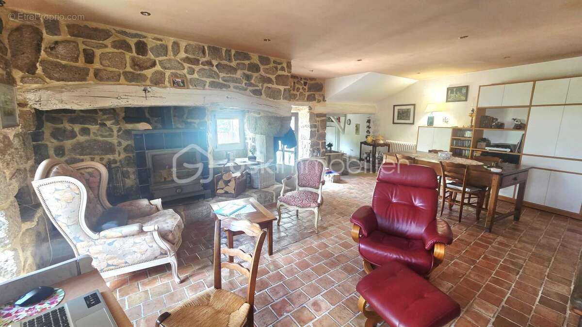 Maison à LAVIOLLE