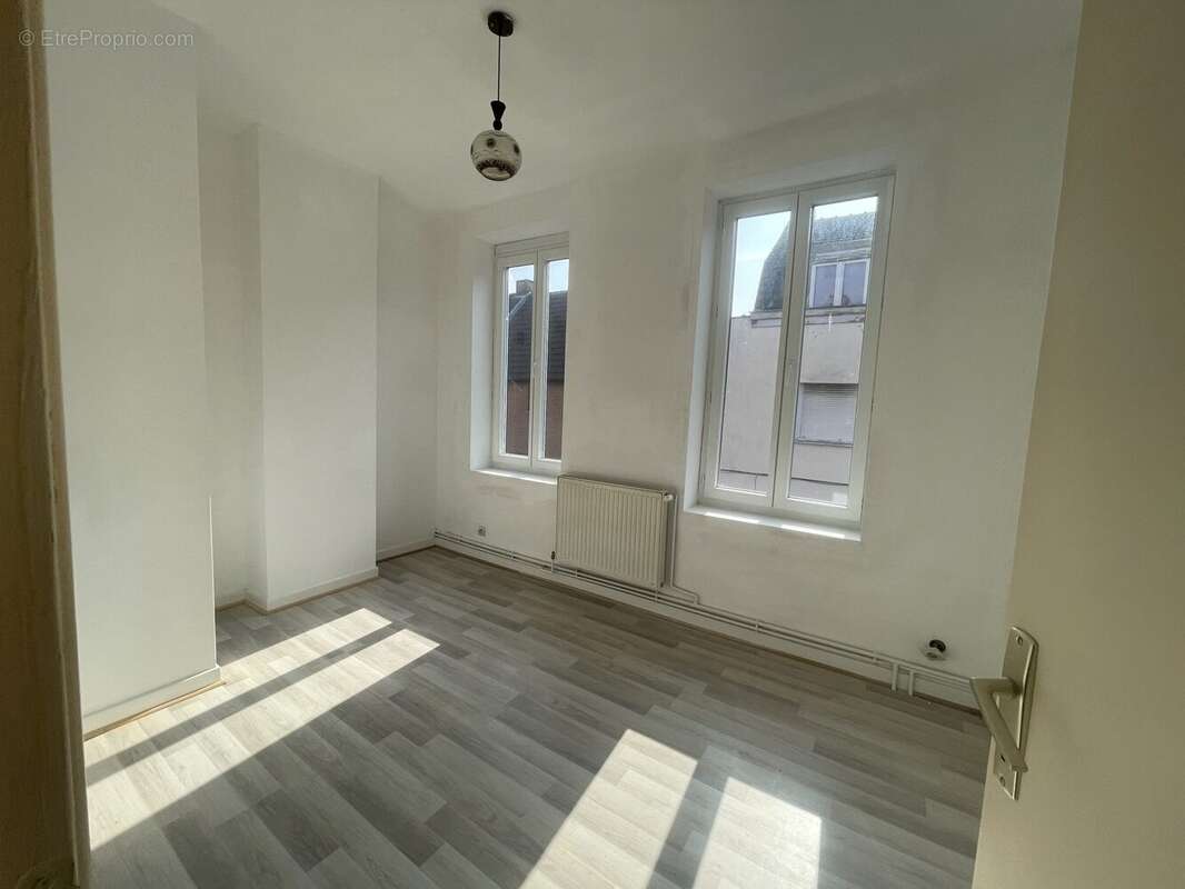Appartement 200 m² à Roubaix  - photo 2