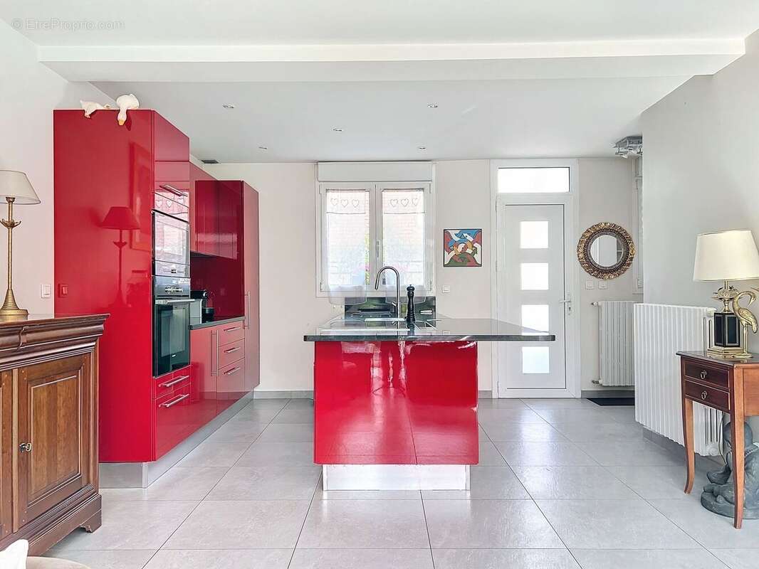 Maison à SAINT-MAUR-DES-FOSSES