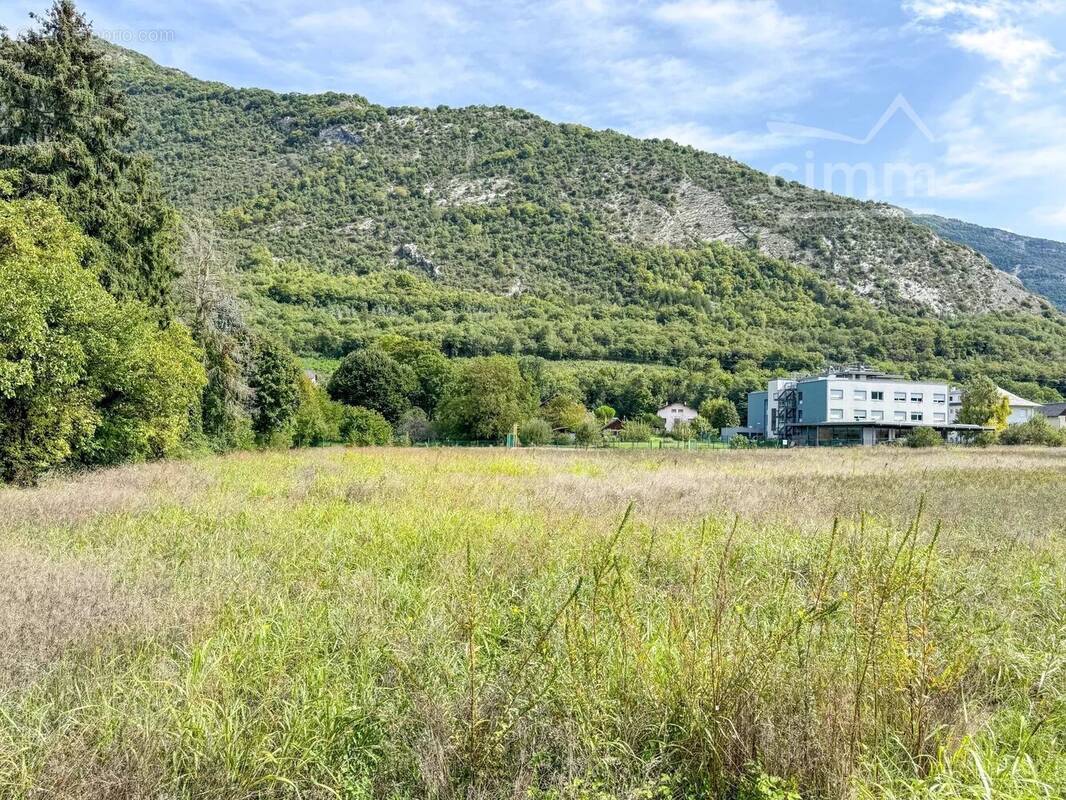 Appartement à CHALLES-LES-EAUX